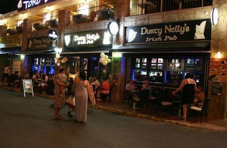 Pub Durty Nelly's