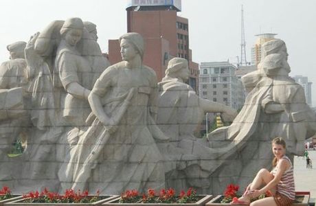Eight-Heroine Cemetery