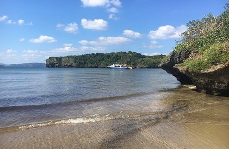 Todomari Beach