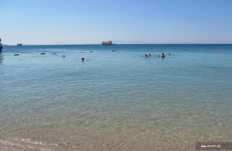 Vryssi Beach