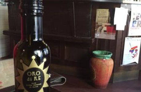 Vinarkia Wine Shop