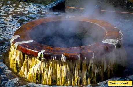 Raksa Warin Hot Spring