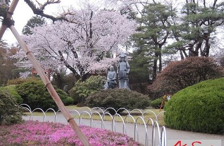 Sanada Nobuyuki & Komatsu Hime Statue
