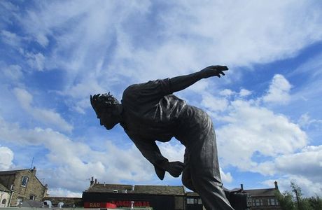 Freddie Trueman Statue