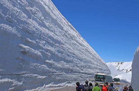 Heizaburo Chaya Winter Sidewalk