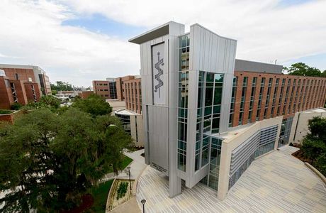 Kitasato Institute Main Bldg and Medical College