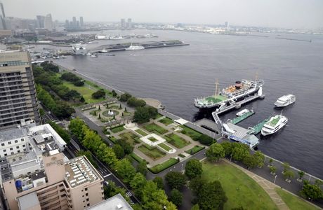 Yamashita Rinkosen Promenade