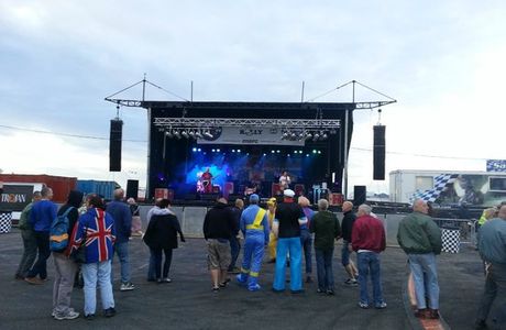 Back to the Mods at Santa Pod