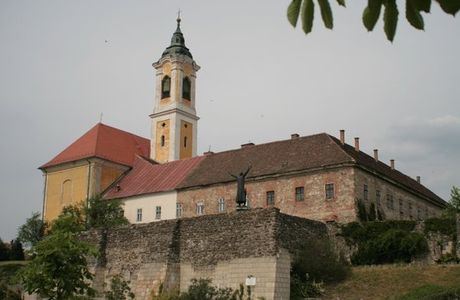 Kozepkori var