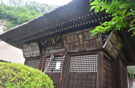Myo-in temple
