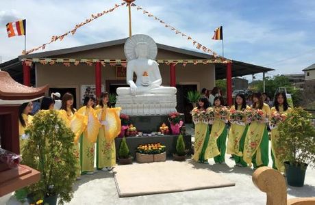 Waraku-ji Temple (Chua Hoa Lac)