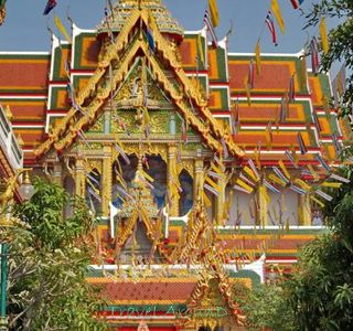Wat Bua Khwan