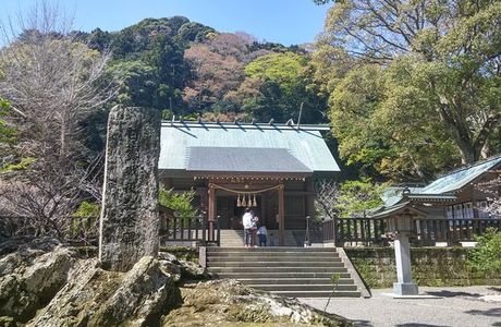 Juniten Shrine