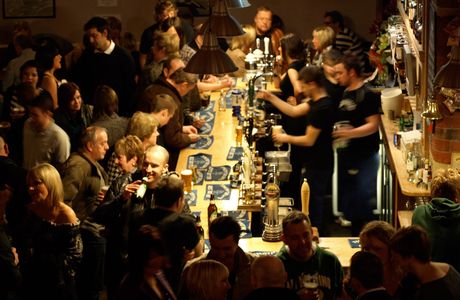 Party Pub