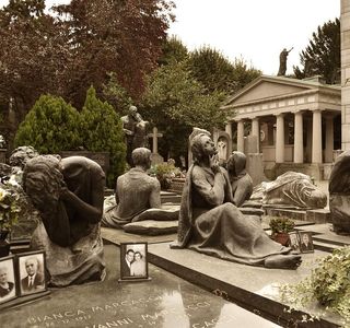Monumental Cemetery