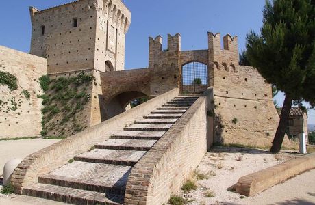Castello di Montefiore