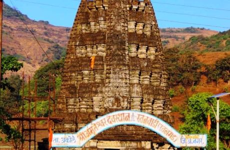 Amruteshwar Temple