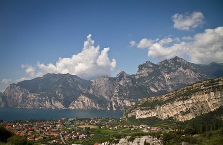 Arco Mera