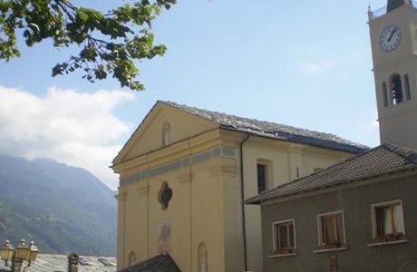 Chiesa Parrocchiale Santa Maria Assunta con Cimitero