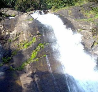 Keezharkuthu Falls