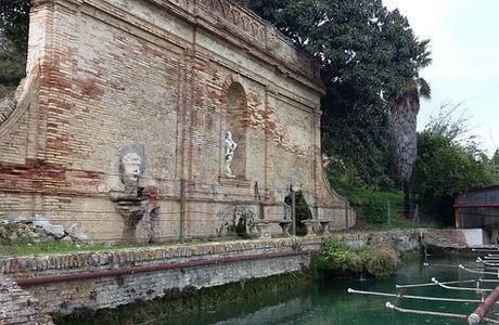 Fontana La Peschiera