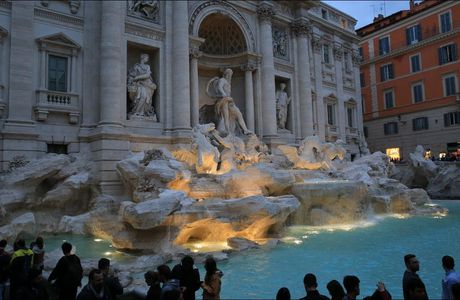 Fontana Di Via Giulia
