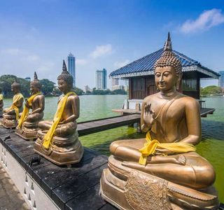 Gangaramaya (Vihara) Buddhist Temple