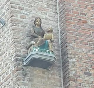 Mariabeeld de goede moeder