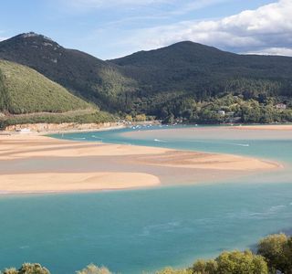 Mundaka Beach