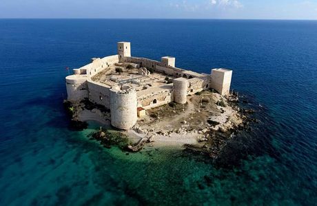 Kiz Castle