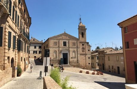 Piazza del sabato del villaggio