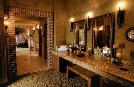 Terra Luna Spa