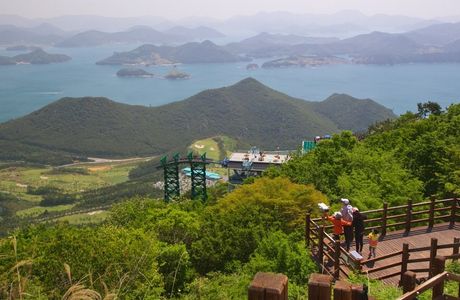 Tongyeong Marine Tourism Park