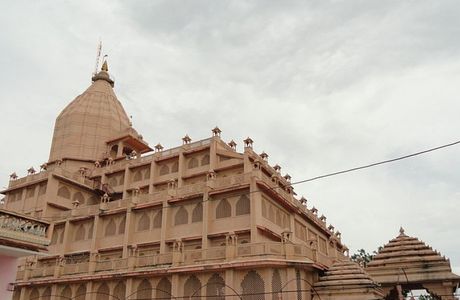 Shri Bhakti Dham Temple