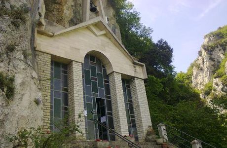 Santuario Santa Maria delle Grotte