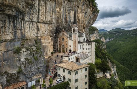 Santuario Madonna della Sciara