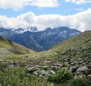 Sentiero Malga Valbiolo - Passo dei Contrabbandieri