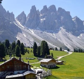 Sentiero Adolf Munkel e l'Alpe di Funes