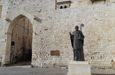 Statua di San Nicola