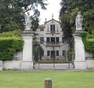 Villa Grimani, Vendramin, Calergi, Valmarana di Noventa Padovana