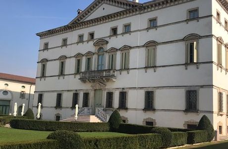 Villa Vecelli, Cavriani, Ruffini