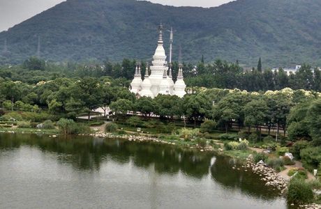 Hongchi Dam