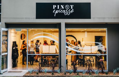Pinot & Picasso Byron Bay