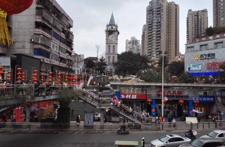 SiChuanSheng LuZhouShi ZhongLou MingDianJie BuXingJie