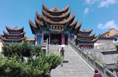 Lingyin Temple