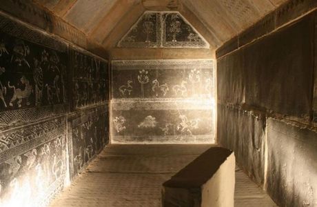 Ancient Han Tombs