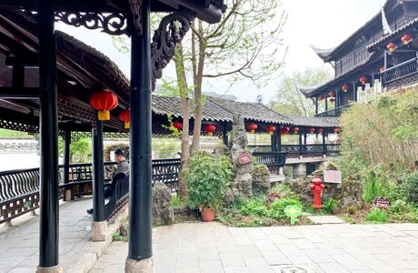 Cuiwei Pavilion