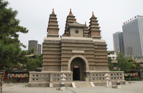 Hohhot Five-Pagoda Temple (Wuta Si)