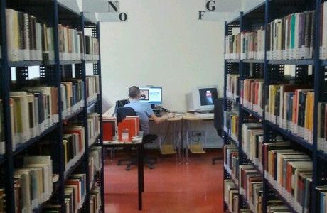 Biblioteca Comunale "Gian Battista Roggia"