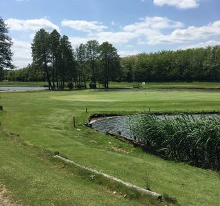Hencse National Golf and Country Club